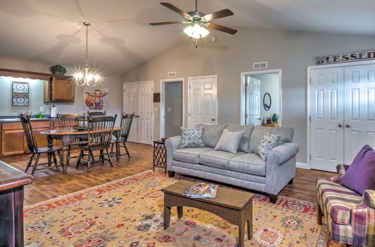 Pet-Friendly Brownsville Retreat With Porch! Sloans Crossing Exterior photo