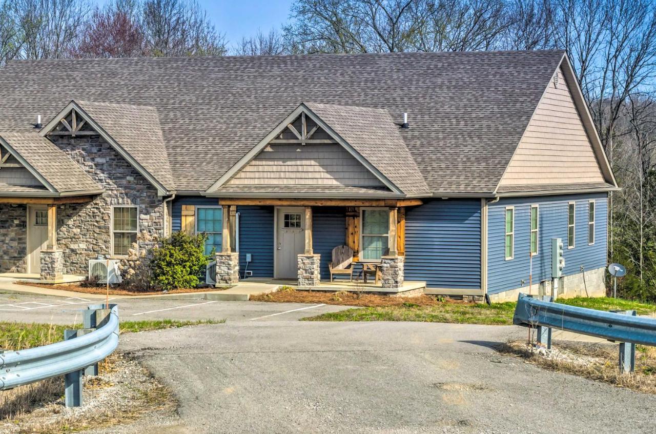 Pet-Friendly Brownsville Retreat With Porch! Sloans Crossing Exterior photo